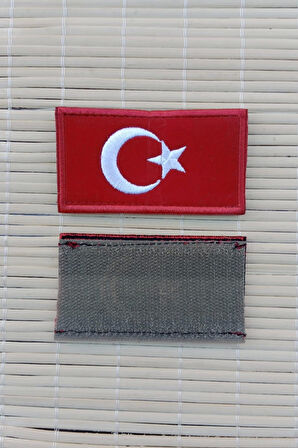 kirmizi kadife zemin ayyildiz nakis islemeli patch arma pec