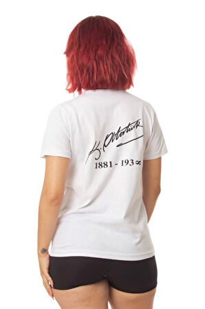 kisa kollu dijital baskili beyaz siyah ataturk resimli imzali cocuk tisort