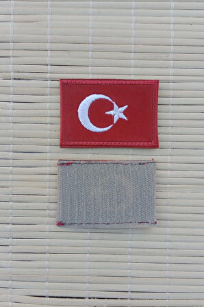 kirmizi kadife zemin ayyildiz nakis islemeli pec arma patch