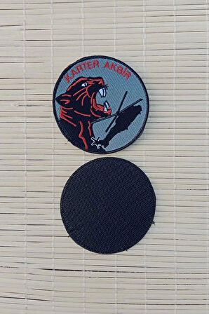 gri siyah zemin nakis islemeli karter akbir arma pec patch