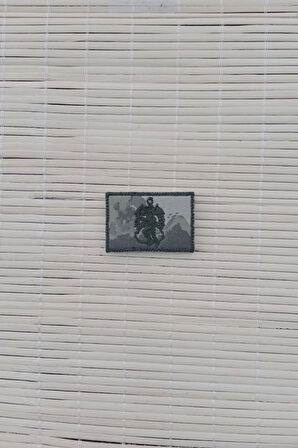 kara kuvvetleri kamuflaj renkli nakis islemeli spor brove