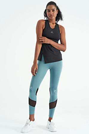 TOMMY LIFE Siyah Yırtmaç Detaylı O Yaka Sıfır Kollu Standart Kalıp Kadın Spor Atlet - 97256