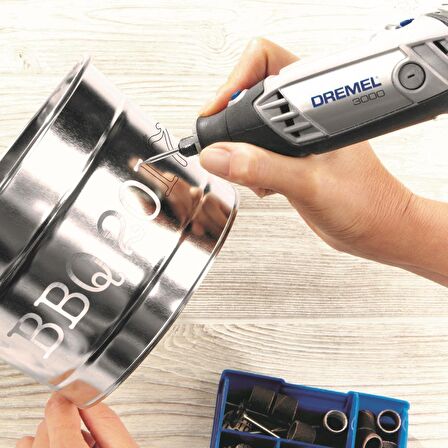 Dremel 3000 2/25 130W Gravür Taşlama El Motoru 25 Aksesuarlı 