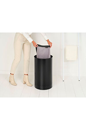 Brabantia Matt Black Plastik Kapaklı Çamaşır Sepeti 60lt