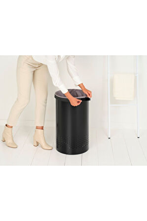 Brabantia Matt Black Plastik Kapaklı Çamaşır Sepeti 60lt