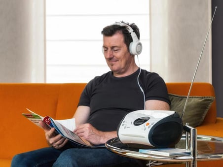 LENCO SCD-24 BEYAZ - CD ÇALARLI TAŞINABİLİR Müzik Seti STEREO FM RADYO - BEYAZ