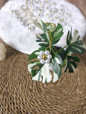 Pamuğum Atelier Papatya Tasarımlı İnci Boncuk (8mm) Gold Papatya Anahtarlık Hediyeliği (15 Adet)