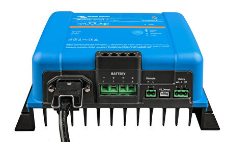 Victron Phoenix Smart IP43 24/16 (3) 230V 24V 16 Amper 3 Çıkışlı Akü Şarj Cihazı