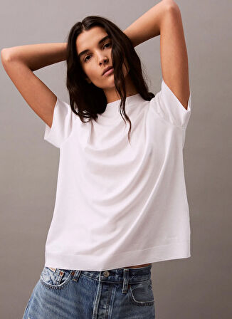 Calvin Klein Yuvarlak Yaka Düz Beyaz Kadın T-Shirt LV044B206GYAA