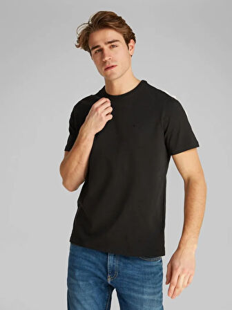 CALVIN KLEIN SS SMOOTH CTTN SOLID CREWNK TEE T-Shirt