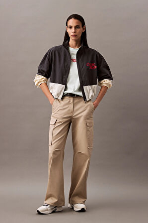 Calvin Klein Kadın Tişört-LV047B851G