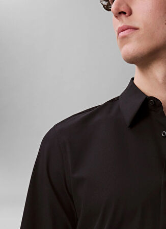 Calvin Klein Normal Gömlek Yaka Siyah Erkek Gömlek LV04LB149GUB1_LS TECH STRETCH SLIM