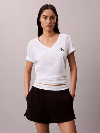 CALVIN KLEIN Kadın Marka Logolu Günlük Kullanıma Uygun SİYAH T-Shirt LV047C906G UB1
