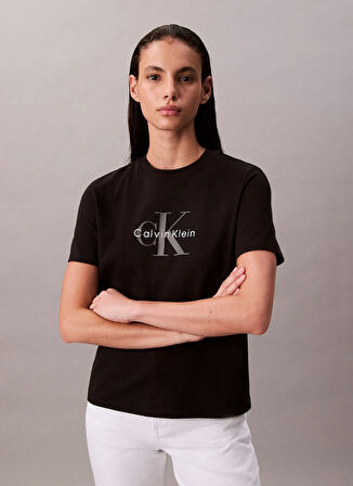 Calvin Klein Jeans Bisiklet Yaka Düz Siyah Kadın T-Shirt LV047B865GUB1