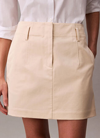 Calvin Klein Jeans Standart Bel Bej Kadın Düz Kısa Etek LV044C649GPB5