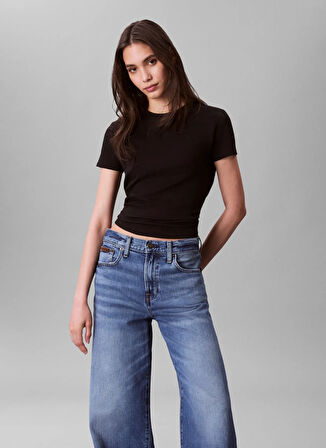 Calvin Klein Yuvarlak Yaka Düz Siyah Kadın T-Shirt LV044C216GUB1