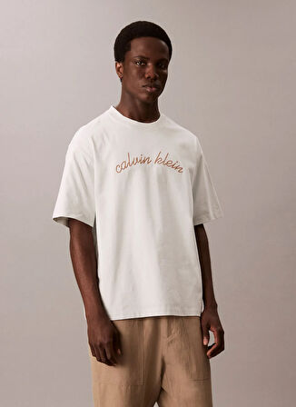 Calvin Klein Jeans Bisiklet Yaka Baskılı Beyaz Erkek T-Shirt LV04RC225G6QH SS CENTER CHAIN STITC