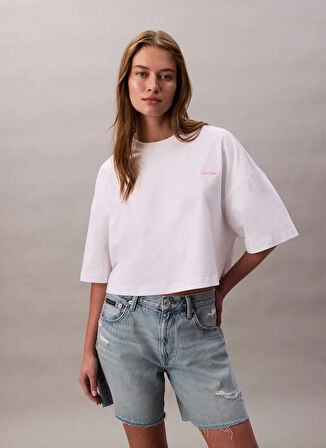 Calvin Klein Yuvarlak Yaka Baskılı Beyaz Kadın T-Shirt LV044C208GYAA
