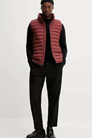 Calvin Klein Erkek Kolsuz Hafif Naylon Şişme Kırmızı Yelek LV04LC509G-VFK