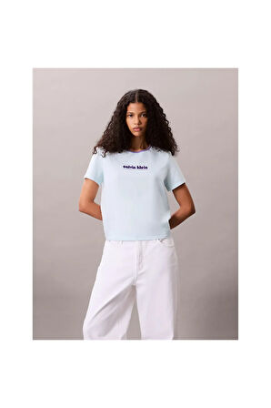 Calvin Klein Kadın Tişört-LV047C821G