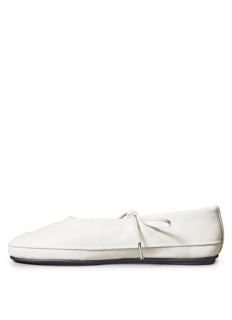 Calvin Klein Deri Beyaz Kadın Babet HW0HW02656