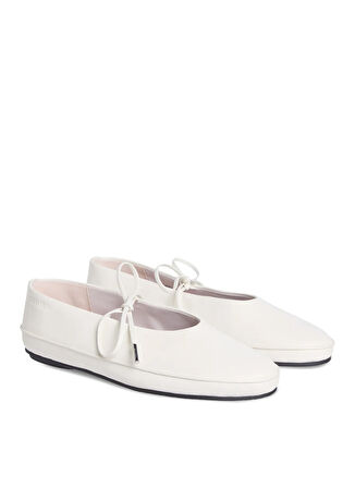 Calvin Klein Deri Beyaz Kadın Babet HW0HW02656