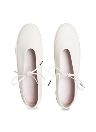 Calvin Klein Deri Beyaz Kadın Babet HW0HW02656