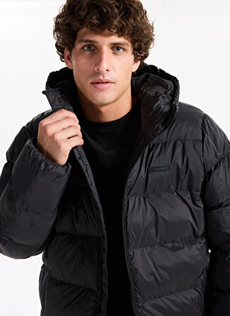 Calvin Klein Jeans Siyah Erkek Mont LV04LC507GUB1 LS MD WT NYLN CHNNLD