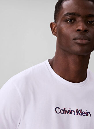 Calvin Klein Jeans Bisiklet Yaka Baskılı Beyaz Erkek T-Shirt LV04RC858GYAA SS GLITCHED LOGO EU C