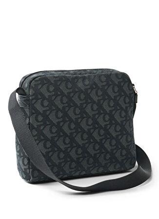 Calvin Klein Siyah Erkek Postacı Çantası SLOUCHED MONOGRAM MINI ZIP FLIGH