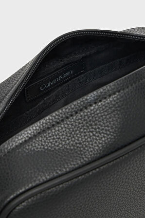 Calvin Klein Erkek Çanta LV04D1046G UB1