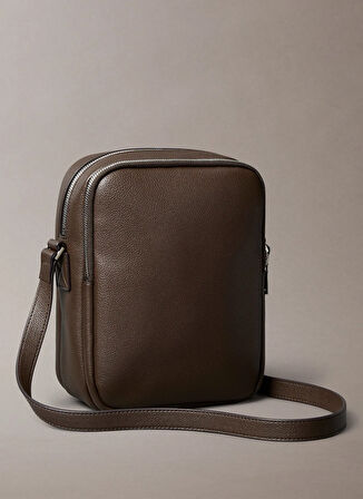 Calvin Klein Kahve Erkek Çapraz Çanta MICRO PEBBLE CROSSBODY S