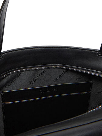 Calvin Klein CK RE-LOCK MEDIUM SHOPPER Kadın Siyah Çanta LV04F3223G-UB1