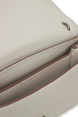 Calvin Klein Jeans SCULPTED EW FLAP25 SHOULDER BAG Kadın Beyaz Omuz Çantası LV04K3035G-RM0