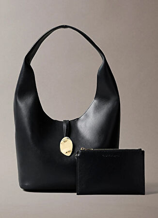 Calvin Klein Siyah Kadın Omuz Çantası LV04K3176G