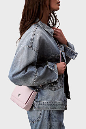 Calvin Klein Bayan Çanta LV04K3161G VUW