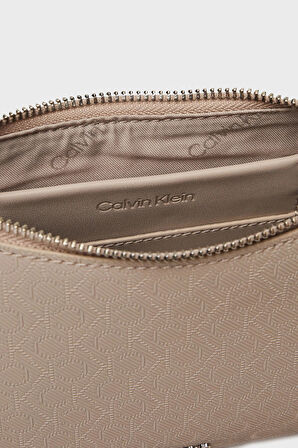Calvin Klein Bayan Çanta LV04F3099G RMU