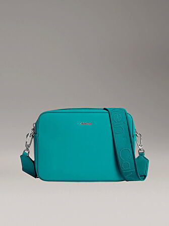 Calvin Klein CK MUST SMALL CAMERA BAG Kadın Yeşil Çanta LV04F3097G-XT6