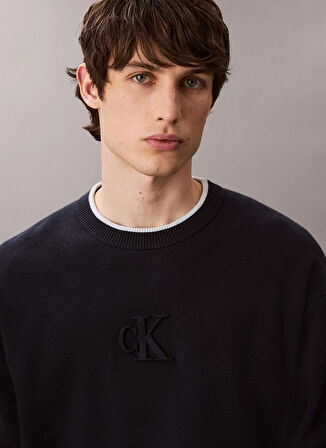 Calvin Klein Jeans Bisiklet Yaka Relaxed Düz Lacivert Erkek Kazak LV04RD300GCEF LS EMBOSSED LOGO CREW