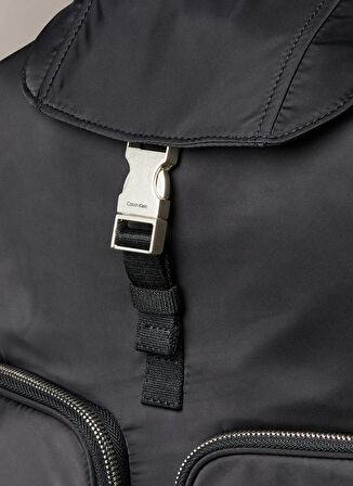 Calvin Klein Siyah Kadın Sırt Çantası LV04F3133G