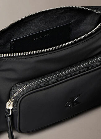 Calvin Klein Siyah Kadın Çapraz Çanta LV04F3132G