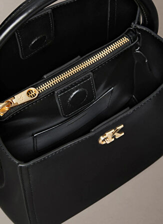 Calvin Klein Siyah Kadın Çapraz Çanta LV04F3174G