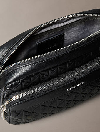 Calvin Klein Erkek Çapraz Çanta LV04D3203GUB1