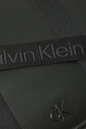 Calvin Klein Erkek Laptop Çantası LV04D3272G UB1