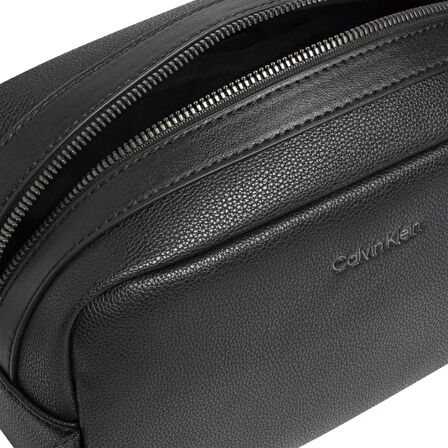 Calvin Klein Warmth Washbag