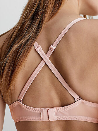CALVIN KLEIN PUSH UP PLUNGE Sütyen