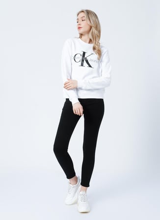 Calvin Klein Jeans Bisiklet Yaka   Normal Kalıp  Beyaz Kadın Sweatshirt J20J219140YAF