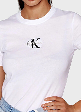 Calvin Klein Jeans Bisiklet Yaka Baskılı Beyaz Kadın T-Shirt CORE MONOLOGO REGULAR TEE