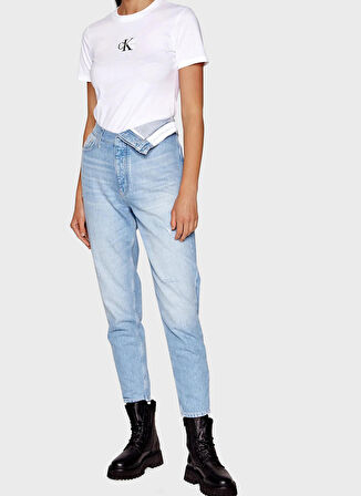 Calvin Klein Jeans Bisiklet Yaka Baskılı Beyaz Kadın T-Shirt CORE MONOLOGO REGULAR TEE
