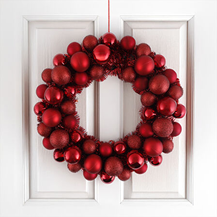 Koopman New Year Wreath With Berries